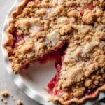 Strawberry Rhubarb Pie with Crumb Topping